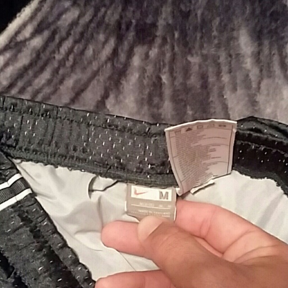 Nike women's Sports shorts - Picture 3 of 4